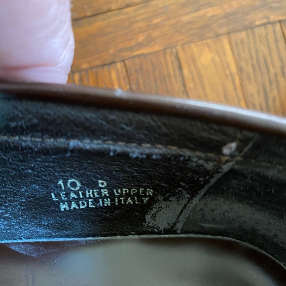 EUC Banana Republic Men’s Vero Cuoio Loafers main image 5